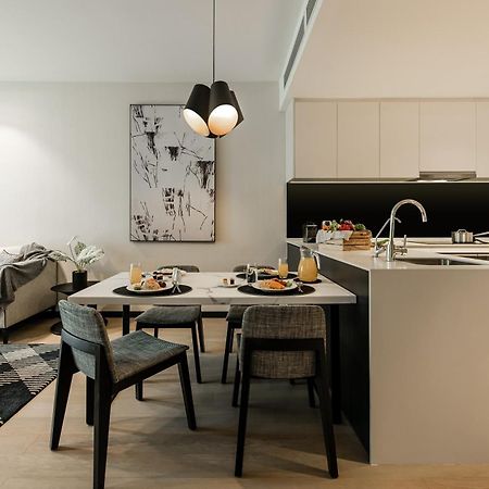 Hotel Ascott Star Klcc Kuala Lumpur Exterior foto The kitchen and dining area of a typical apartment