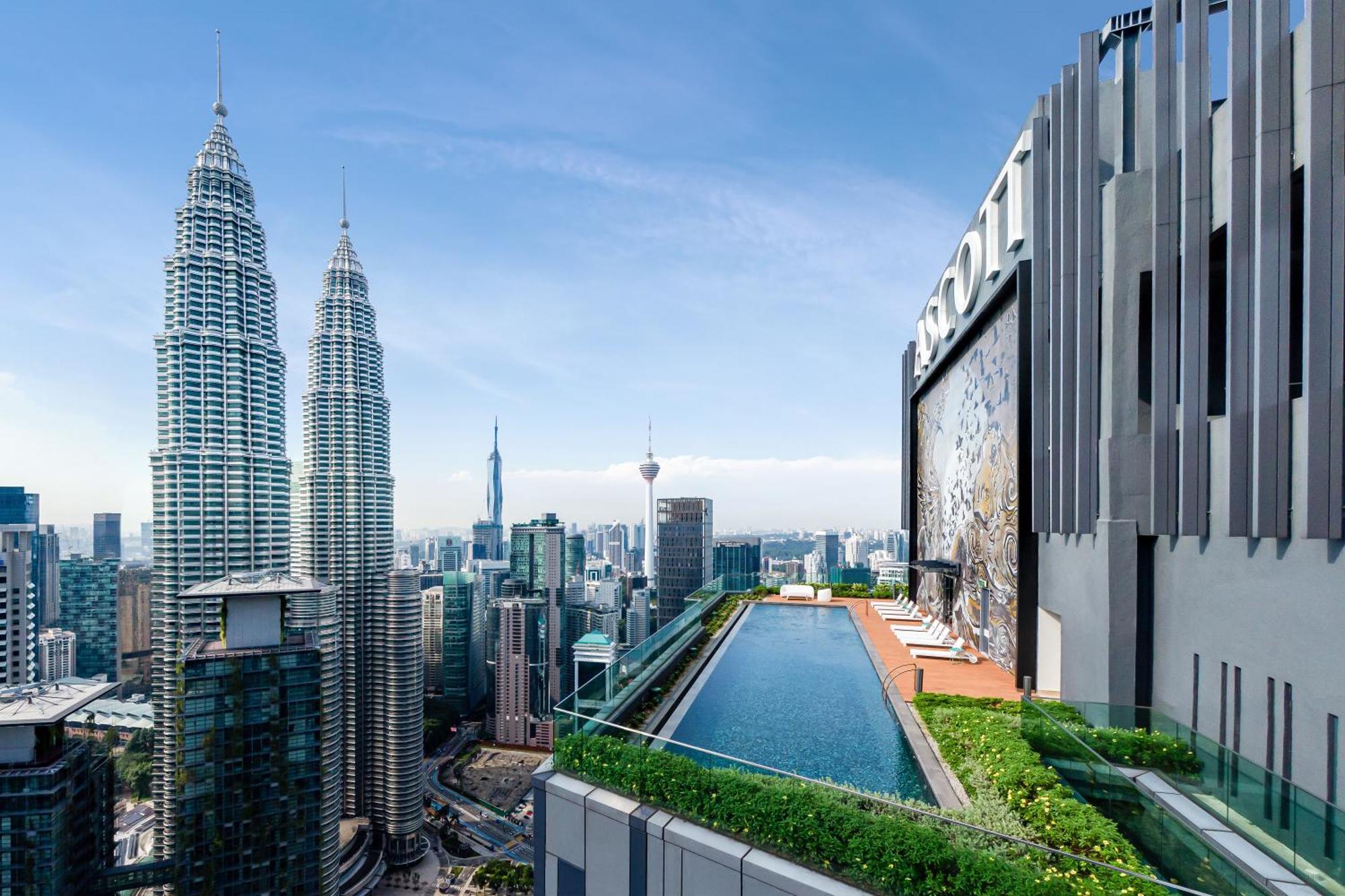 Hotel Ascott Star Klcc Kuala Lumpur Exterior foto The roof-top swimming pool